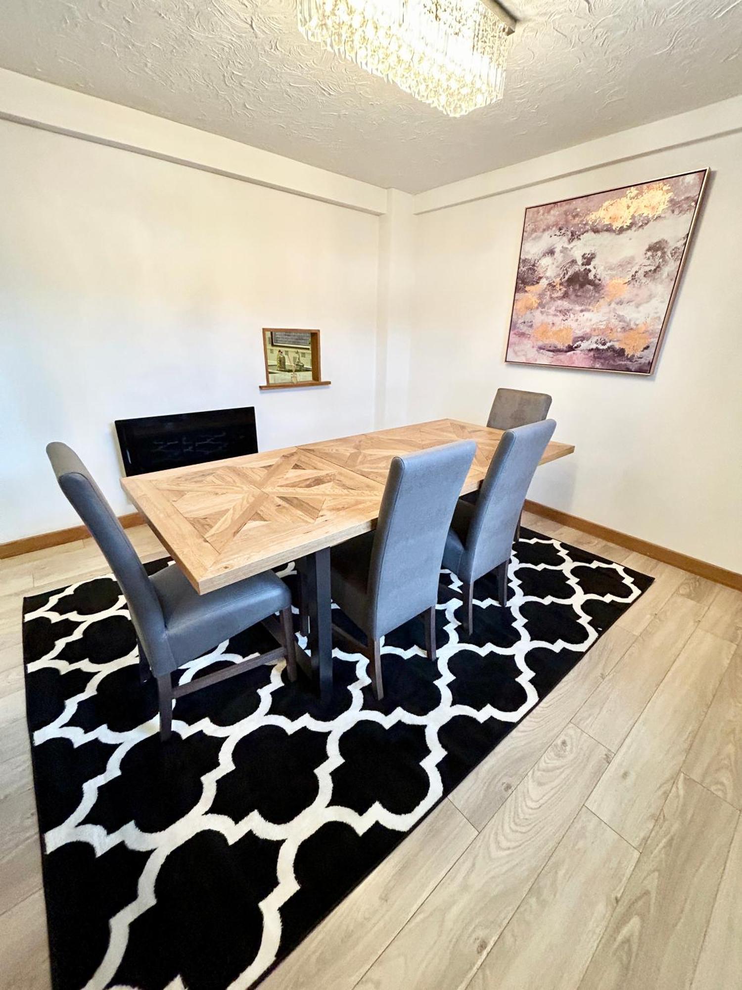 Spacious 3 Bedroom Apartment Close To Marina, 2 Parking Spaces, Kingsize Or Single Beds เซาธ์แธมป์ตัน ภายนอก รูปภาพ